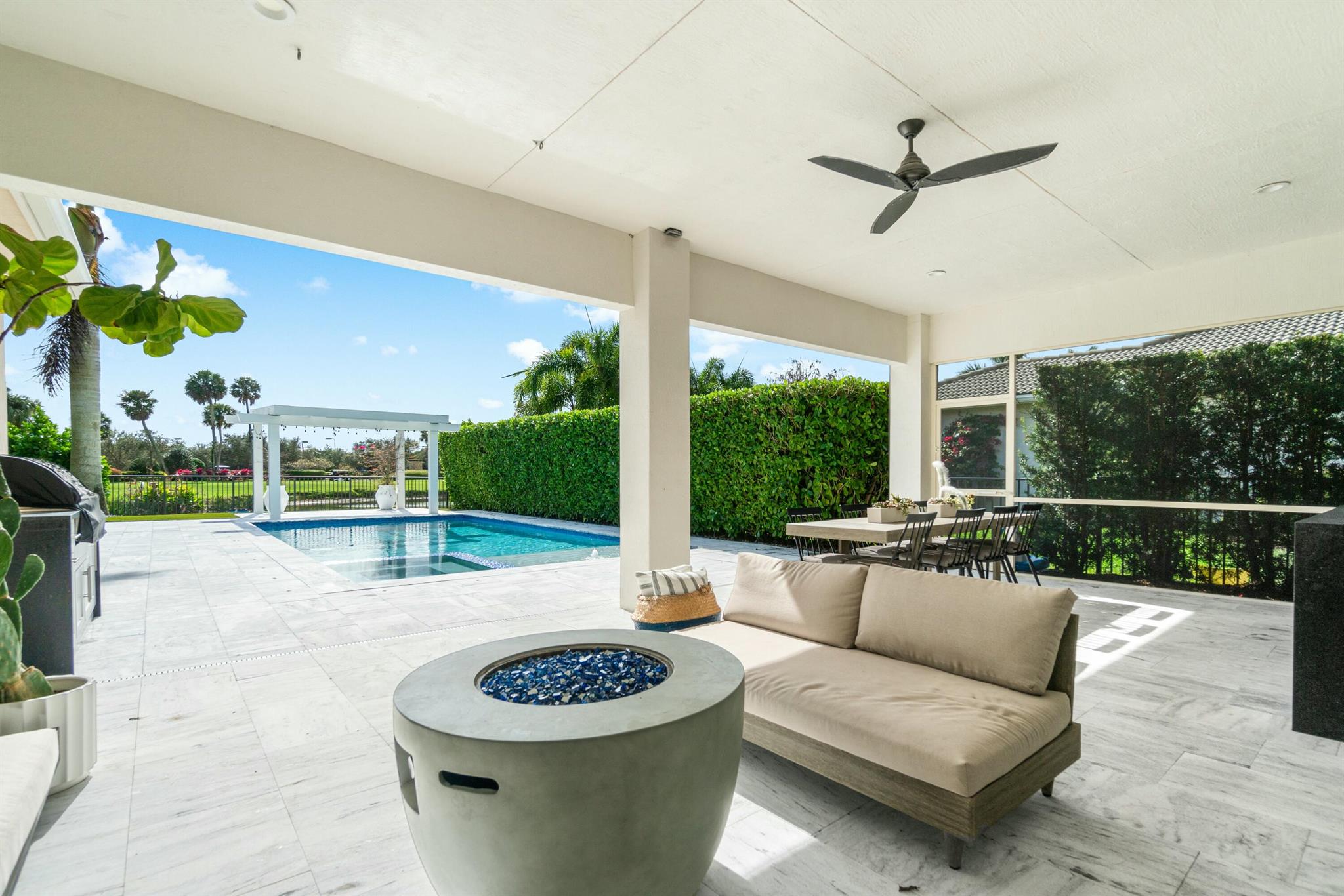 JUPITER COUNTRY CLUB - Residential