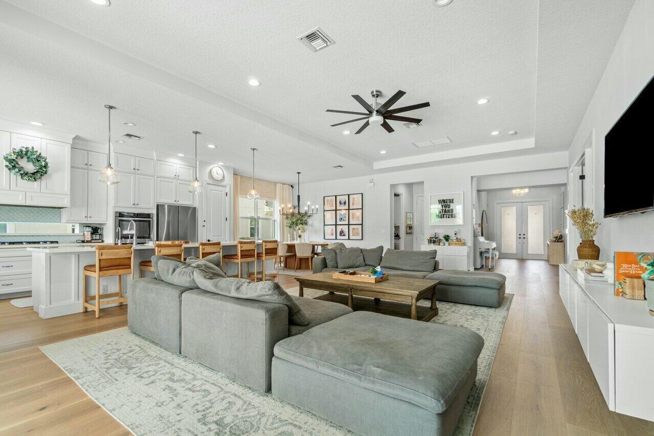 JUPITER COUNTRY CLUB - Residential
