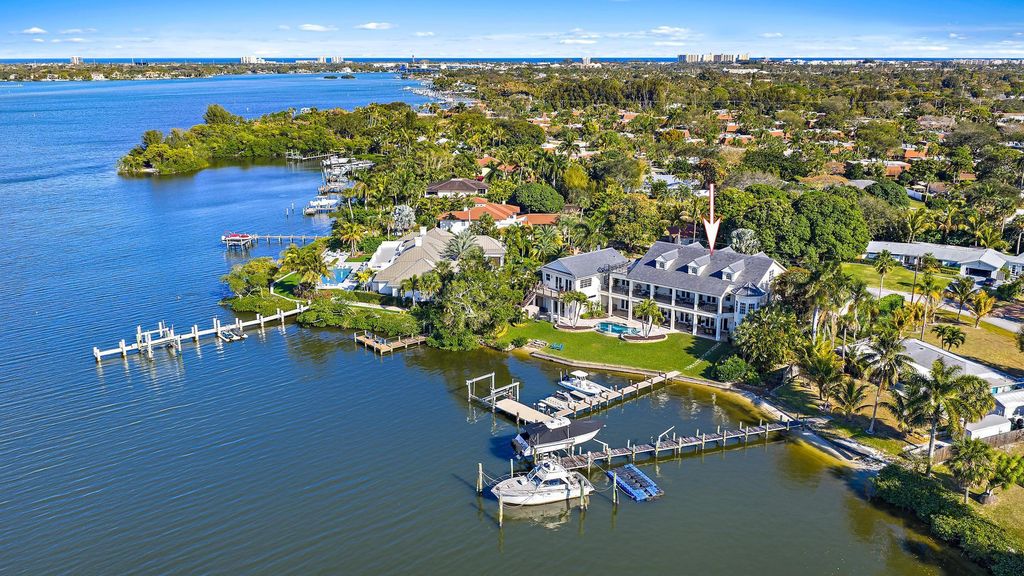 Photo of 18137 Palm Point Drive, Jupiter, FL 33458 (MLS # B26027419)