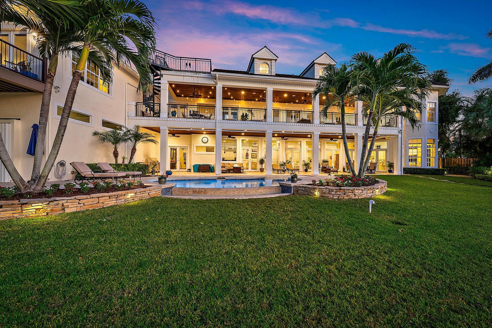 PALM POINT - Residential