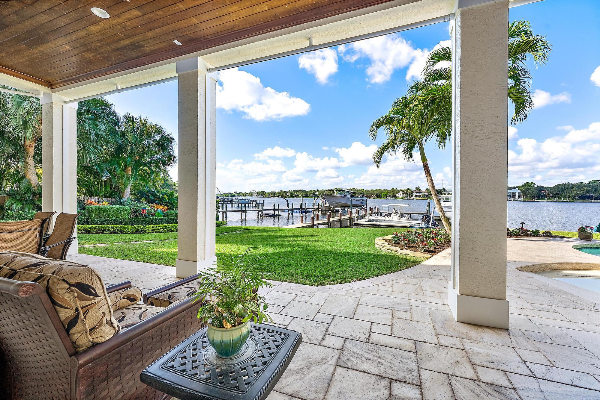 PALM POINT - Residential