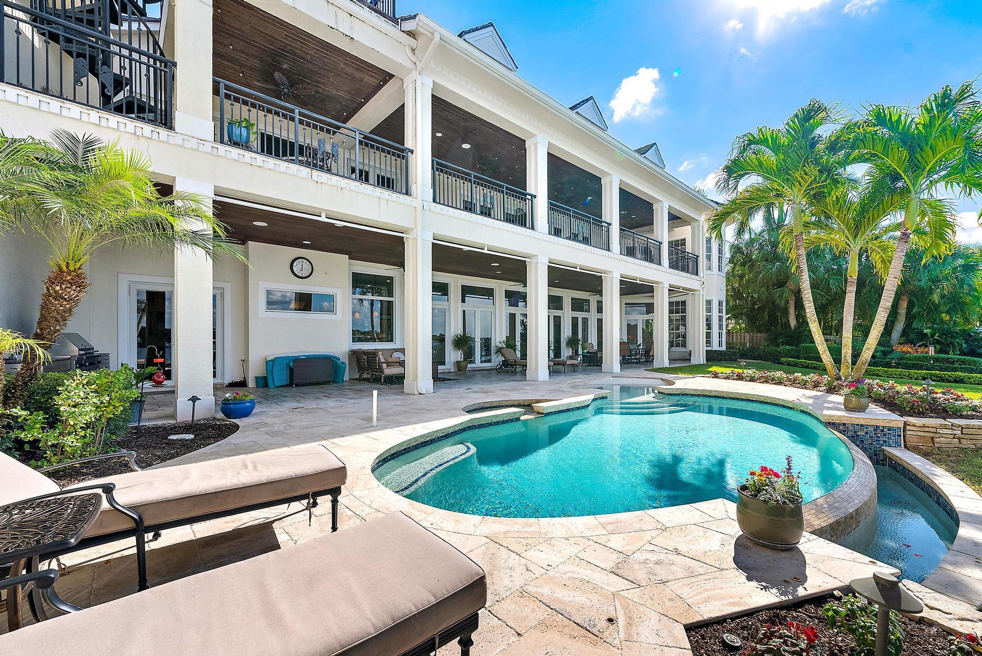 PALM POINT - Residential