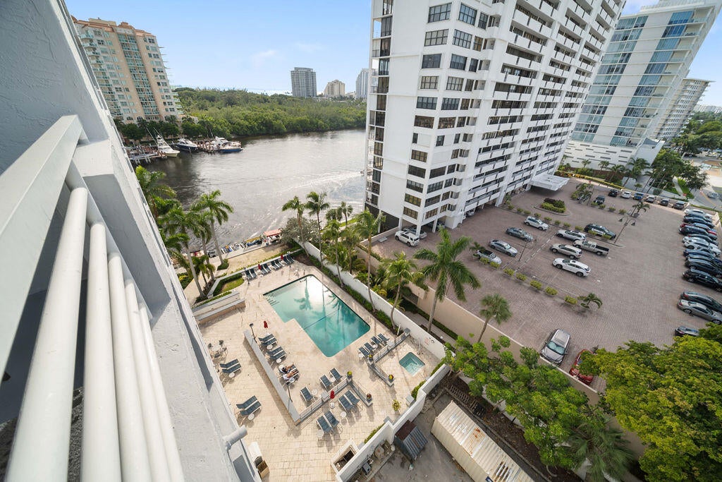 Photo of 2670 E SUNRISE Boulevard #907, Fort Lauderdale, FL 33304 (MLS # B26092396)