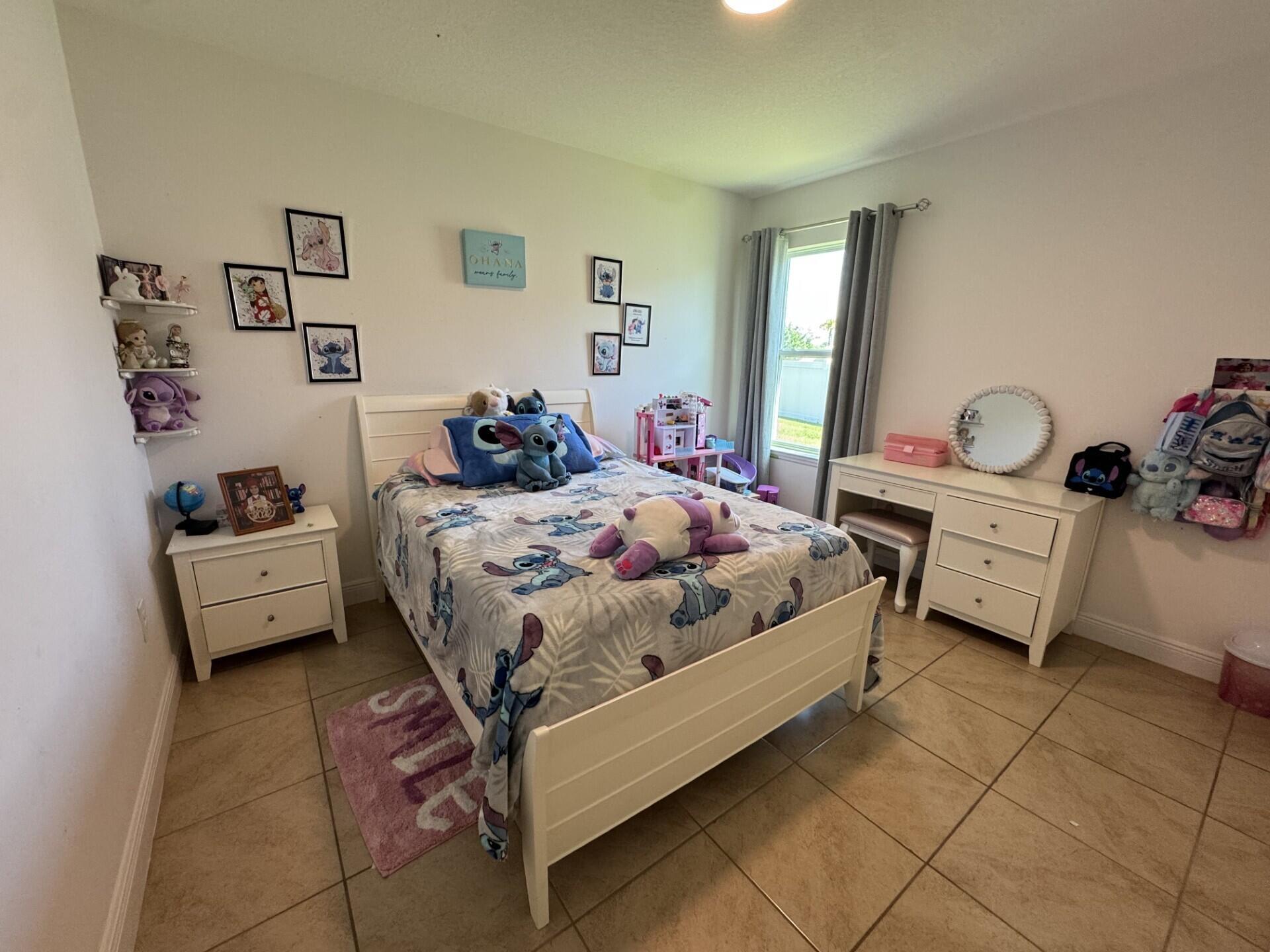PORT ST LUCIE-SECTION 47- - Residential