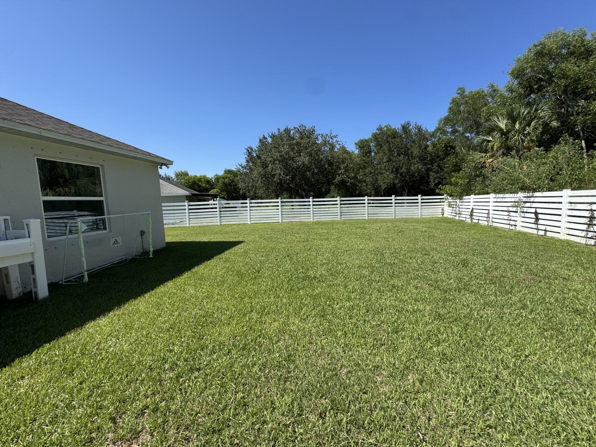 PORT ST LUCIE-SECTION 47- - Residential