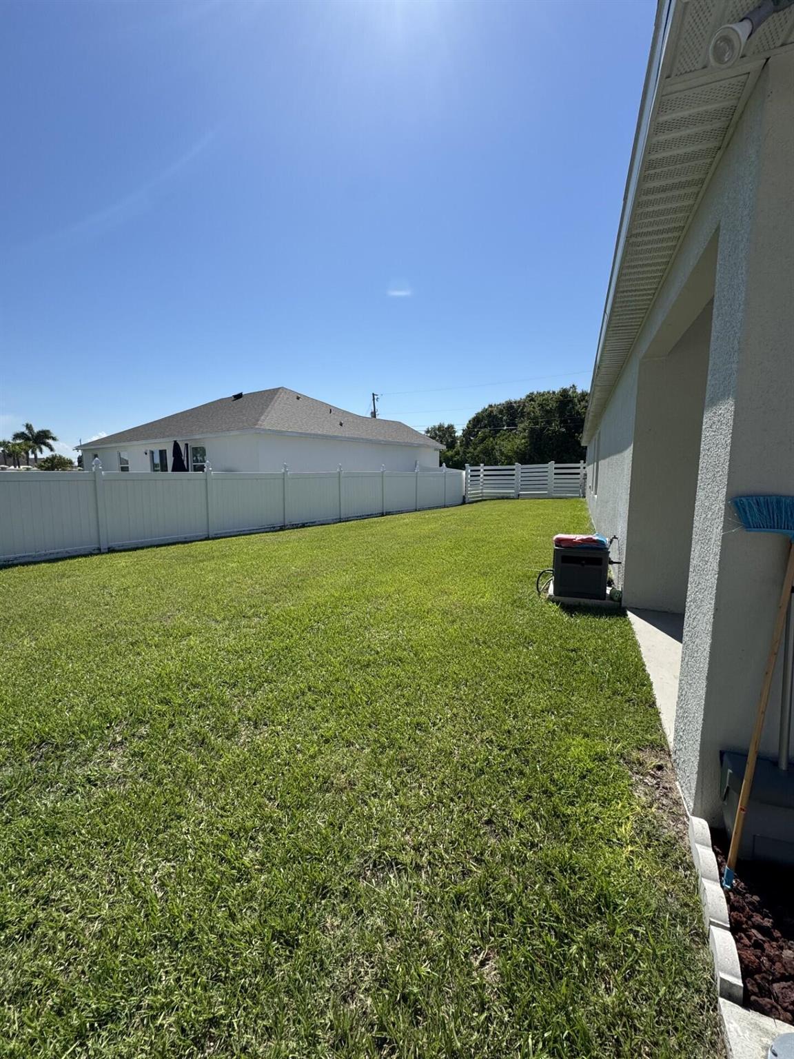 PORT ST LUCIE-SECTION 47- - Residential