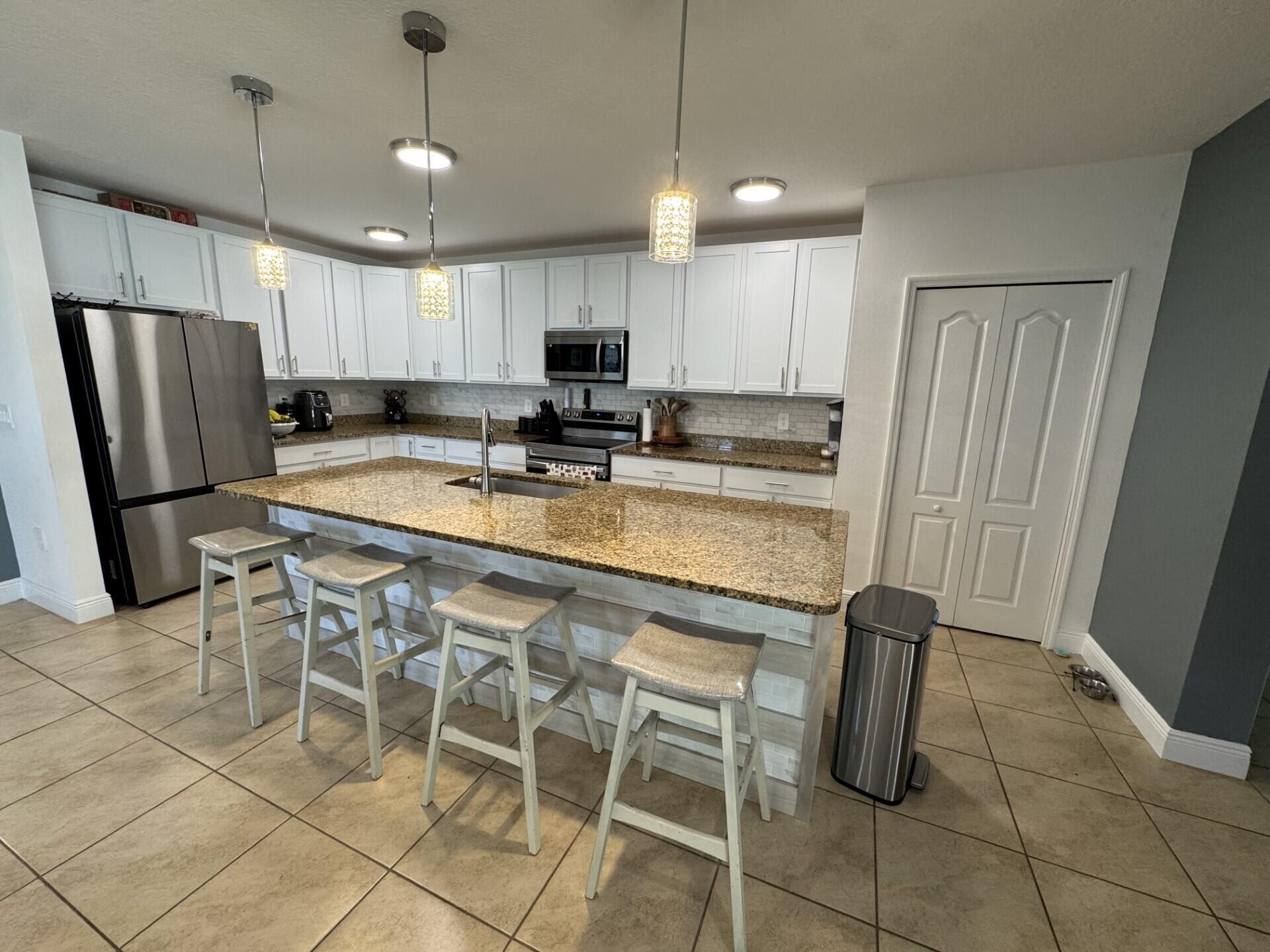 5252 NW East Piper Circle