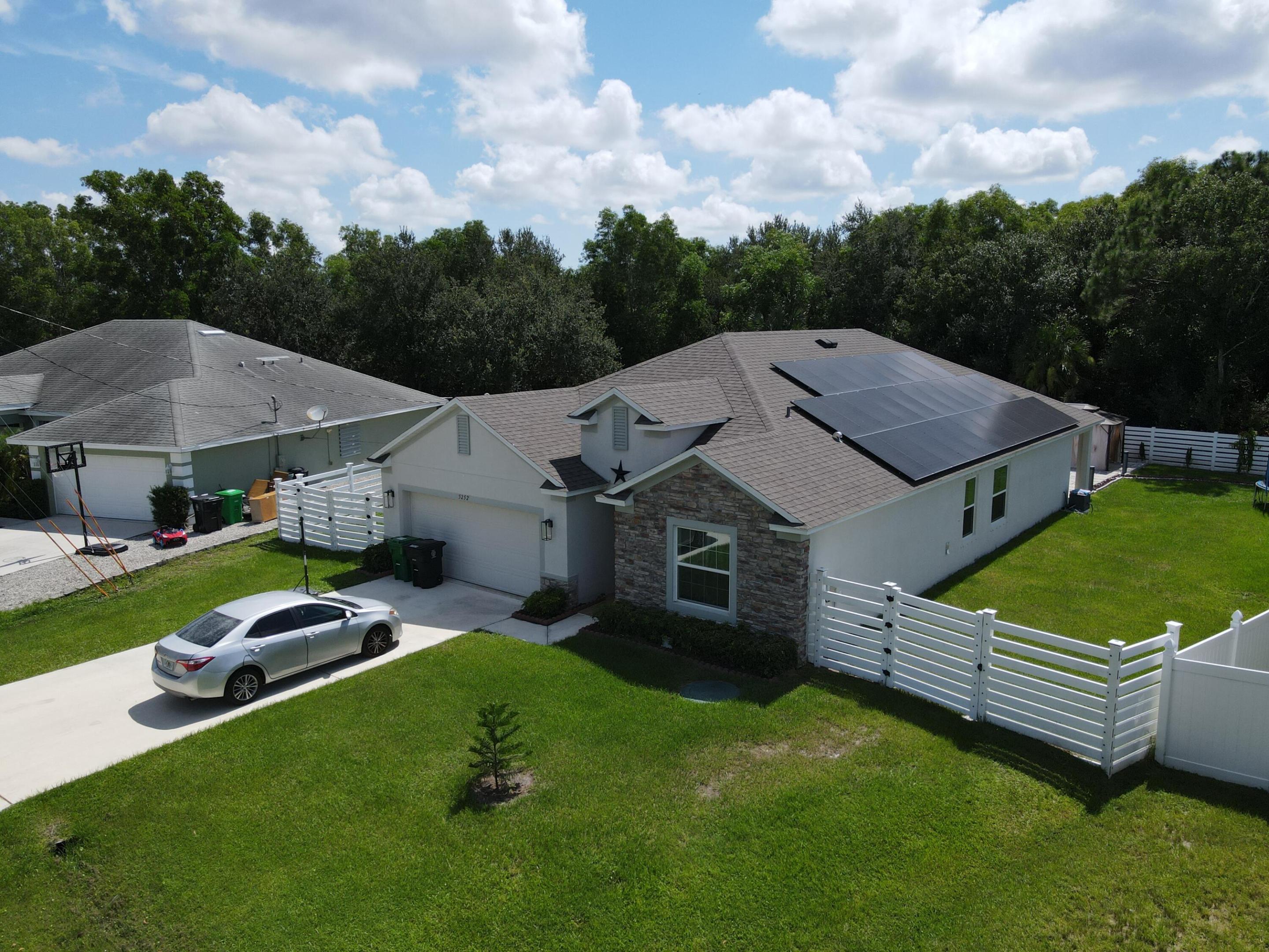 PORT ST LUCIE-SECTION 47- BLK 3186 LOT 19 (MAP 33/ - Residential