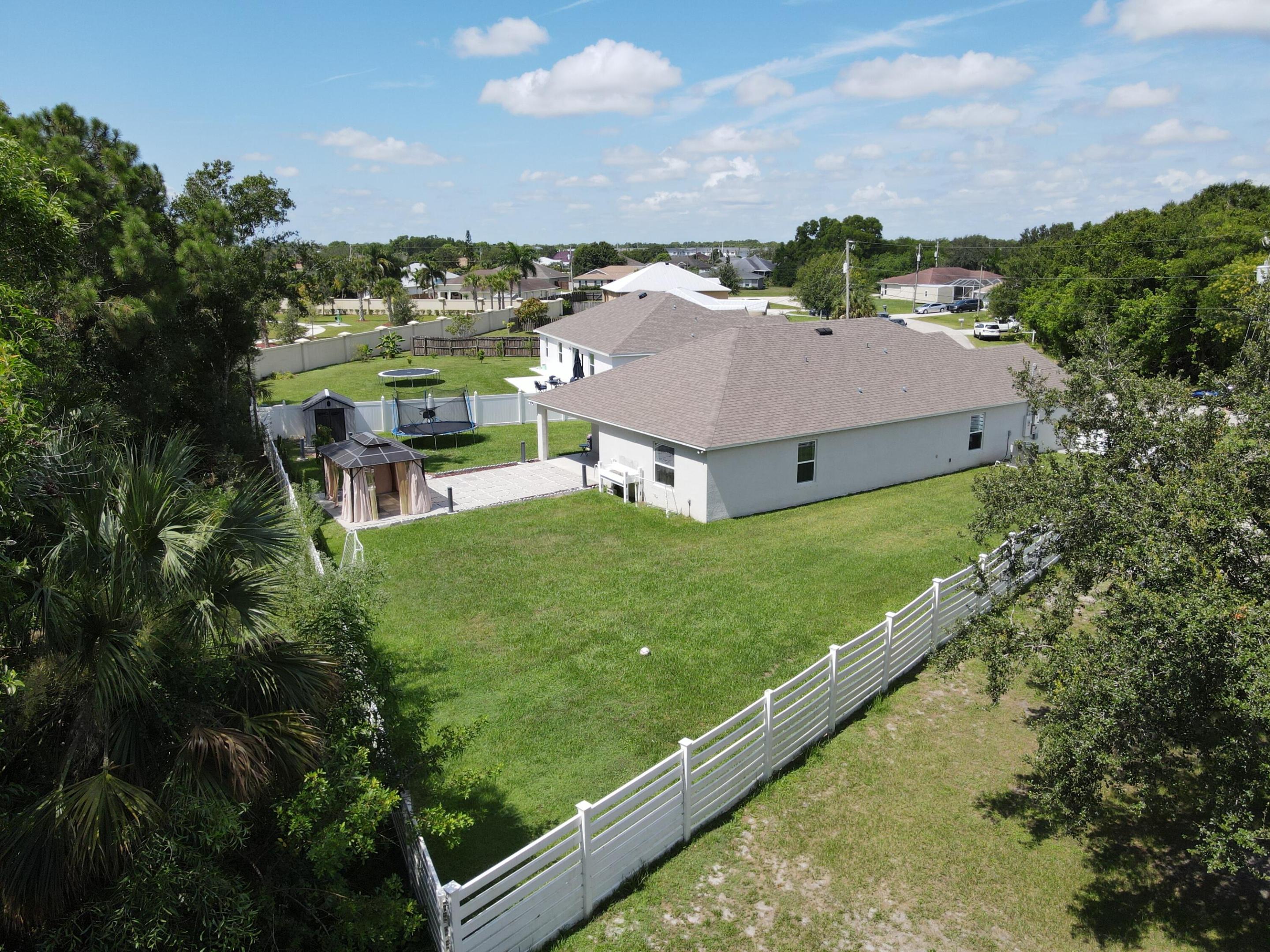 PORT ST LUCIE-SECTION 47- BLK 3186 LOT 19 (MAP 33/ - Residential