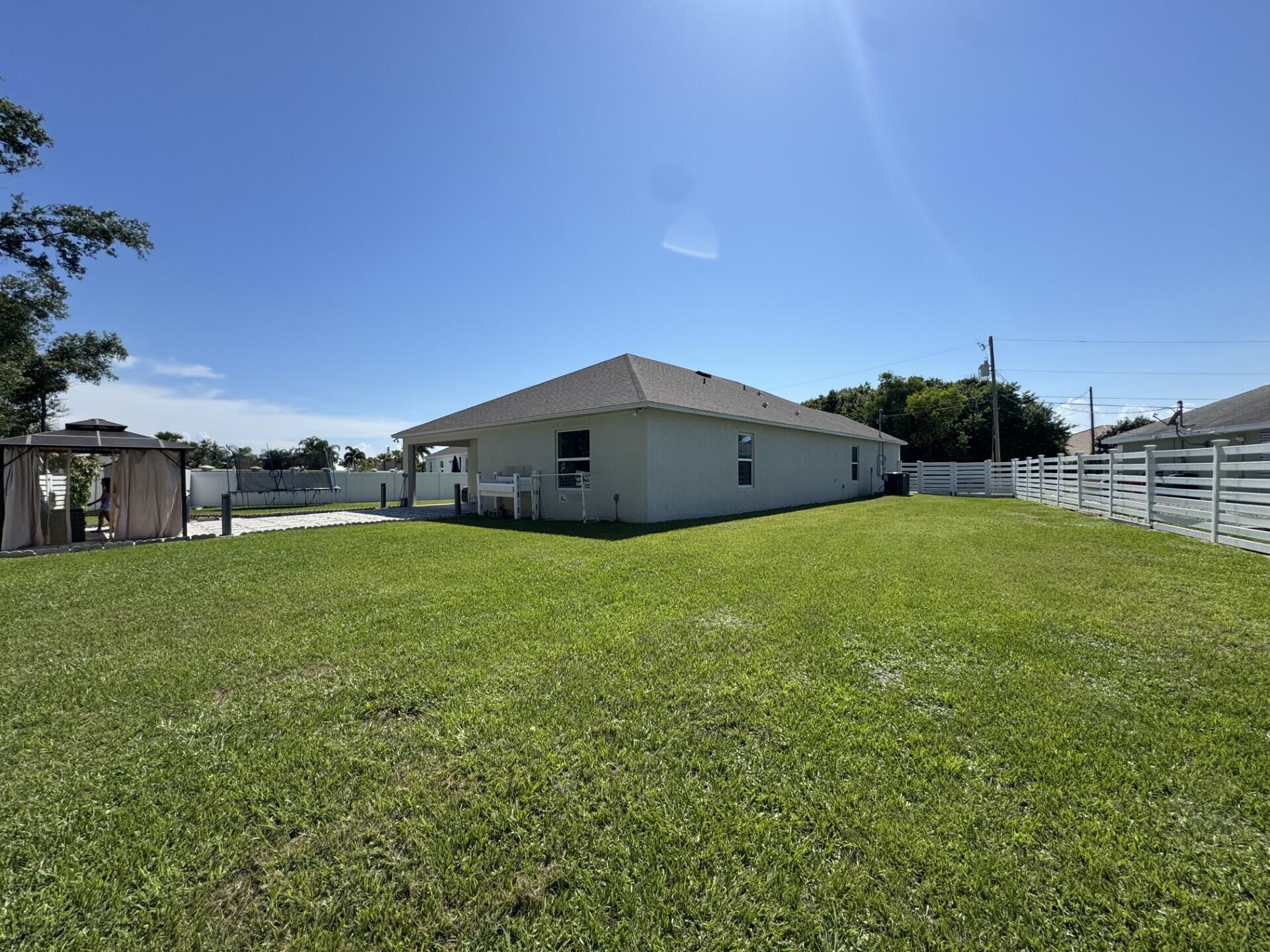 PORT ST LUCIE-SECTION 47- - Residential