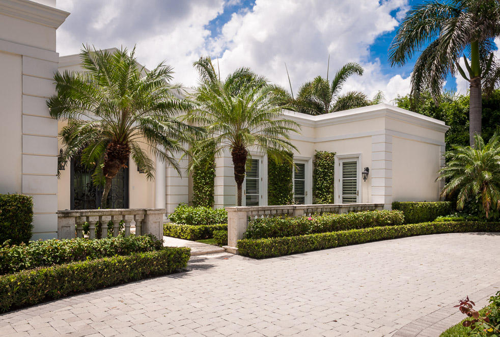 LEIGHTONS - Residential