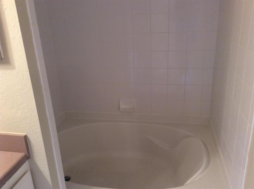 THE CLUB AT ST LUCIE WEST, A CONDOMINIUM - Residential Lease