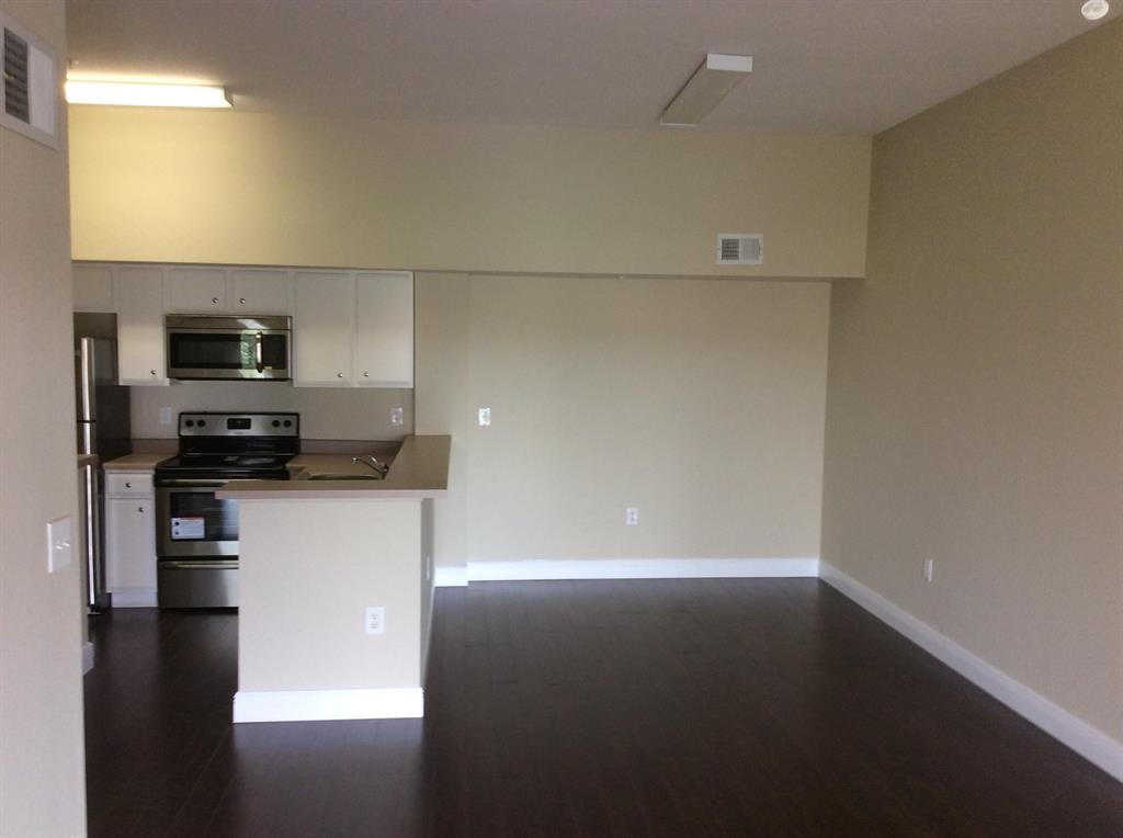 THE CLUB AT ST LUCIE WEST, A CONDOMINIUM - Residential Lease