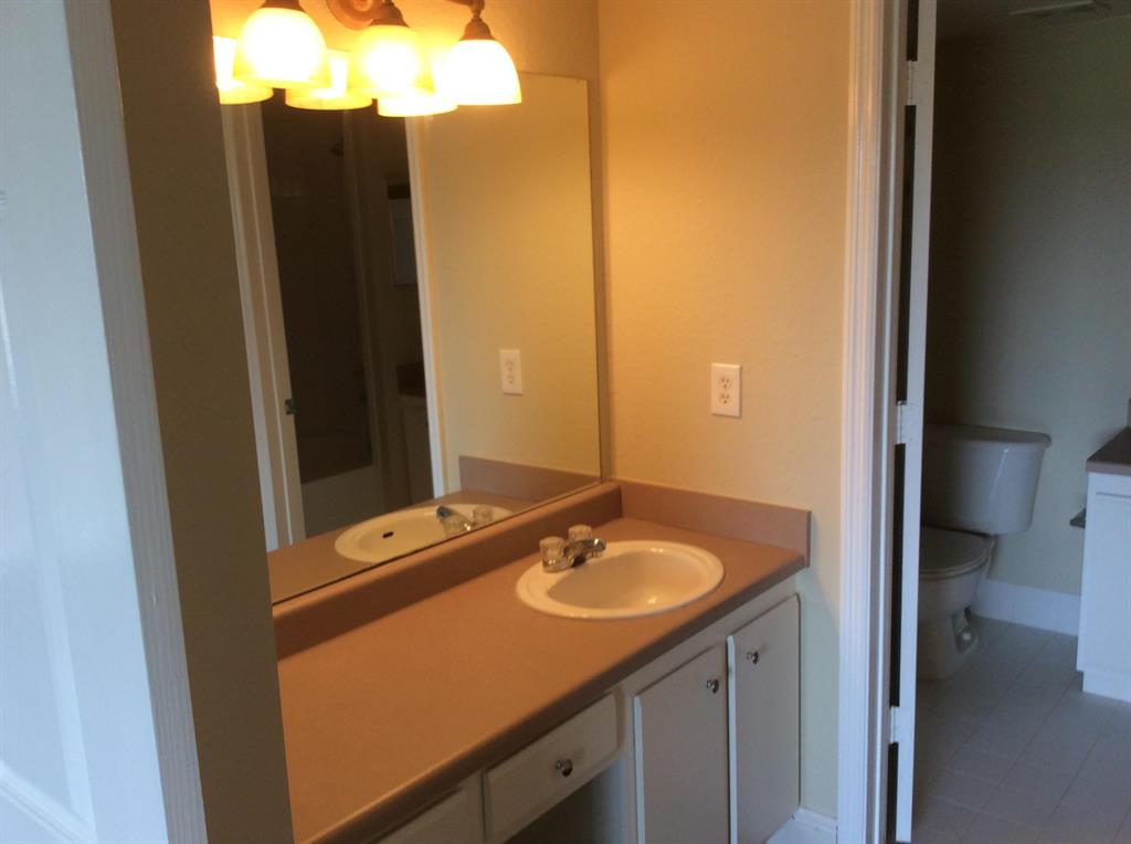 THE CLUB AT ST LUCIE WEST, A CONDOMINIUM - Residential Lease