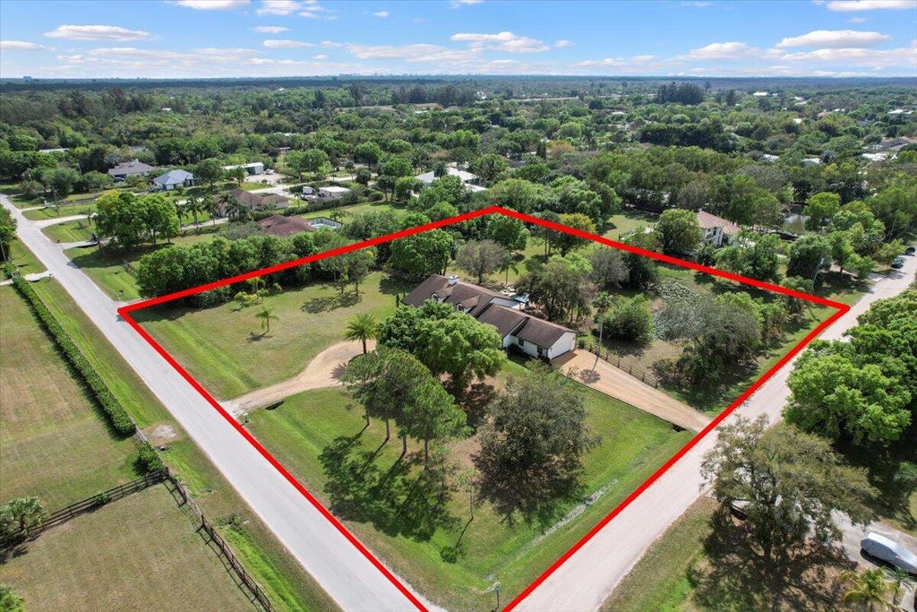 Photo of 9340 159th Court N, Jupiter, FL 33478 (MLS # R11064844)