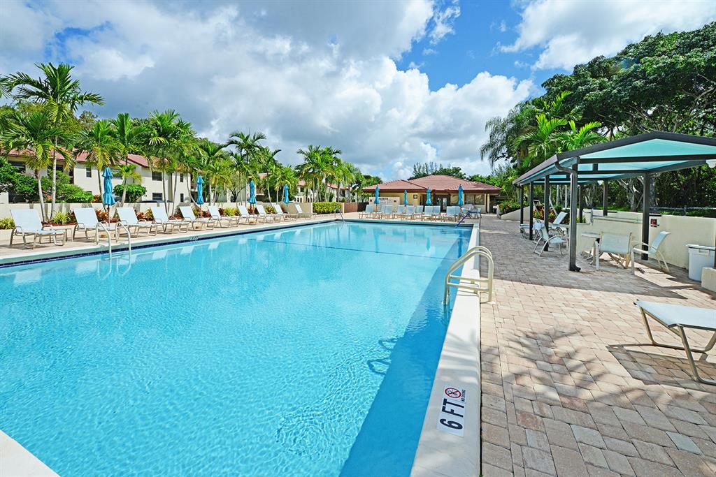 GLADES OF BOCA LAGO CONDO - Residential