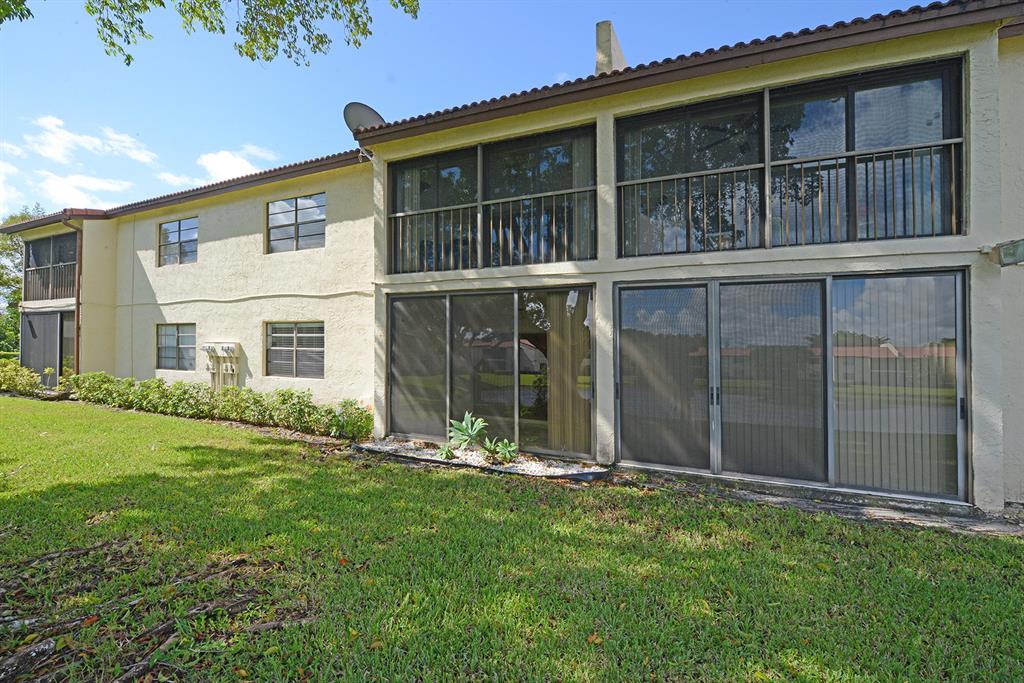 GLADES OF BOCA LAGO CONDO - Residential