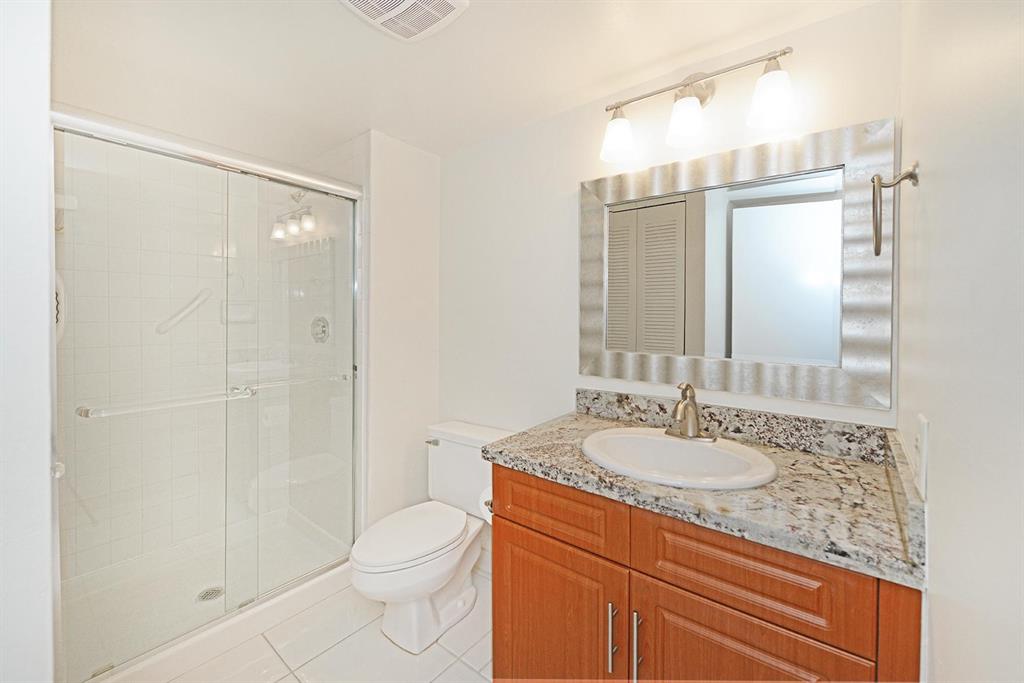 GLADES OF BOCA LAGO CONDO - Residential