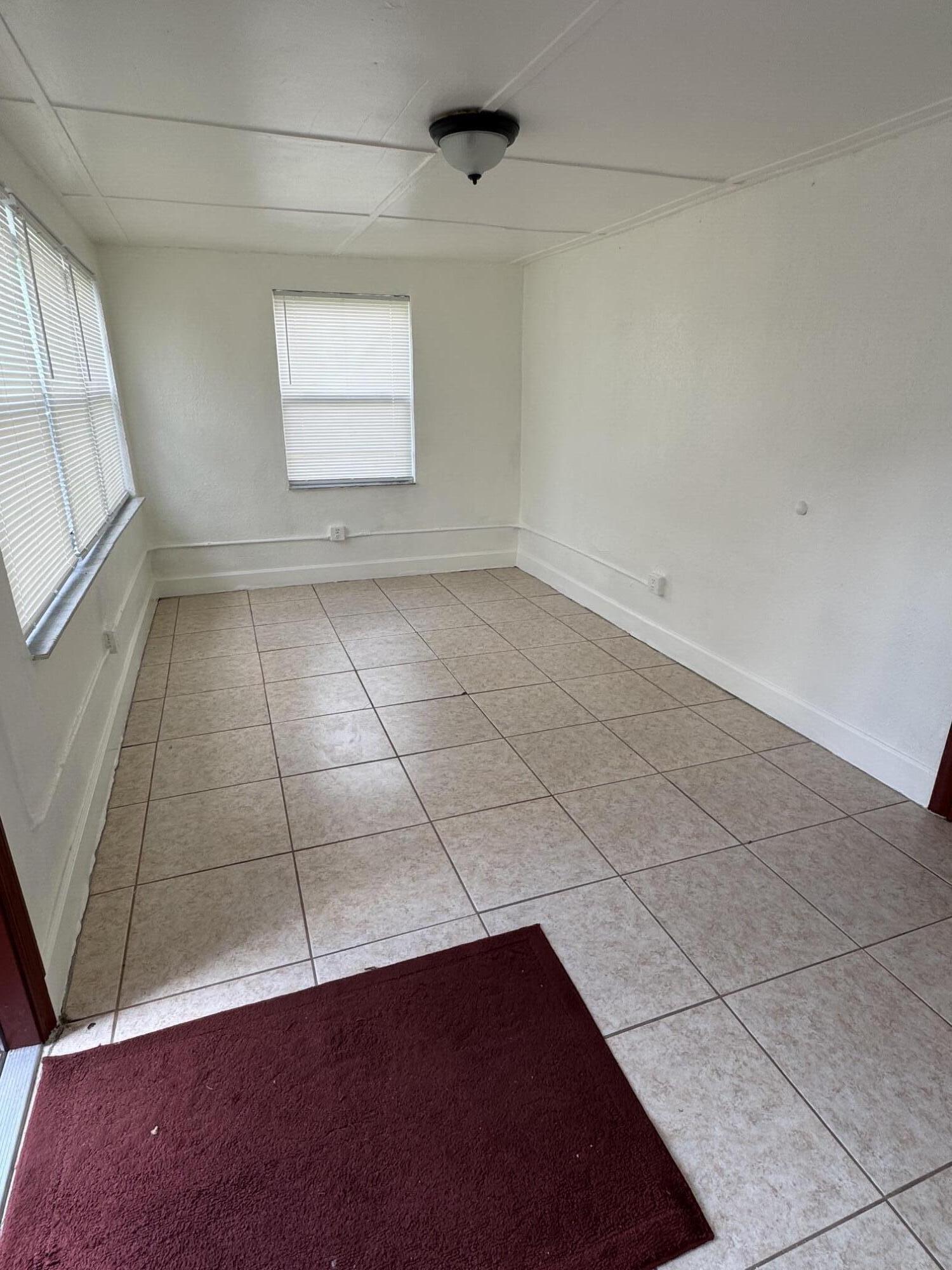 2221 NW 6th Court