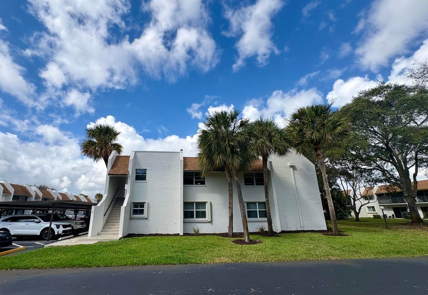 Well-priced corner unit overlooking a tranquil natural preserve in a desirable Delray Beach community. Bright and inviting with windows in every room, offering abundant natural light. Freshly painted interior, screened patio, and in-unit washer and dryer. Includes covered carport and ample guest parking. Association is financially sound with low monthly maintenance of $400. New roof in 2024 and recently painted buildings. Well-maintained, tucked-away community with beautiful pool, tennis courts, pickleball, billiard room, and gym. Excellent opportunity—easy to show and priced to sell quickly.