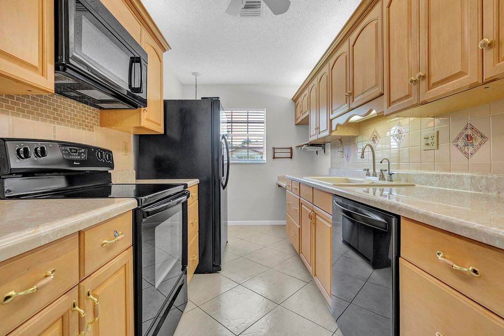 Photo of 14120 Nesting Way #B, Delray Beach, FL 33484 (MLS # R11120364)