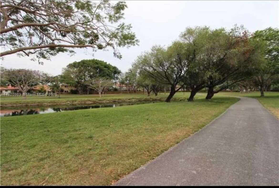 VISTA LAGO AT THE HAMMOCKS CONDO - Residential Lease