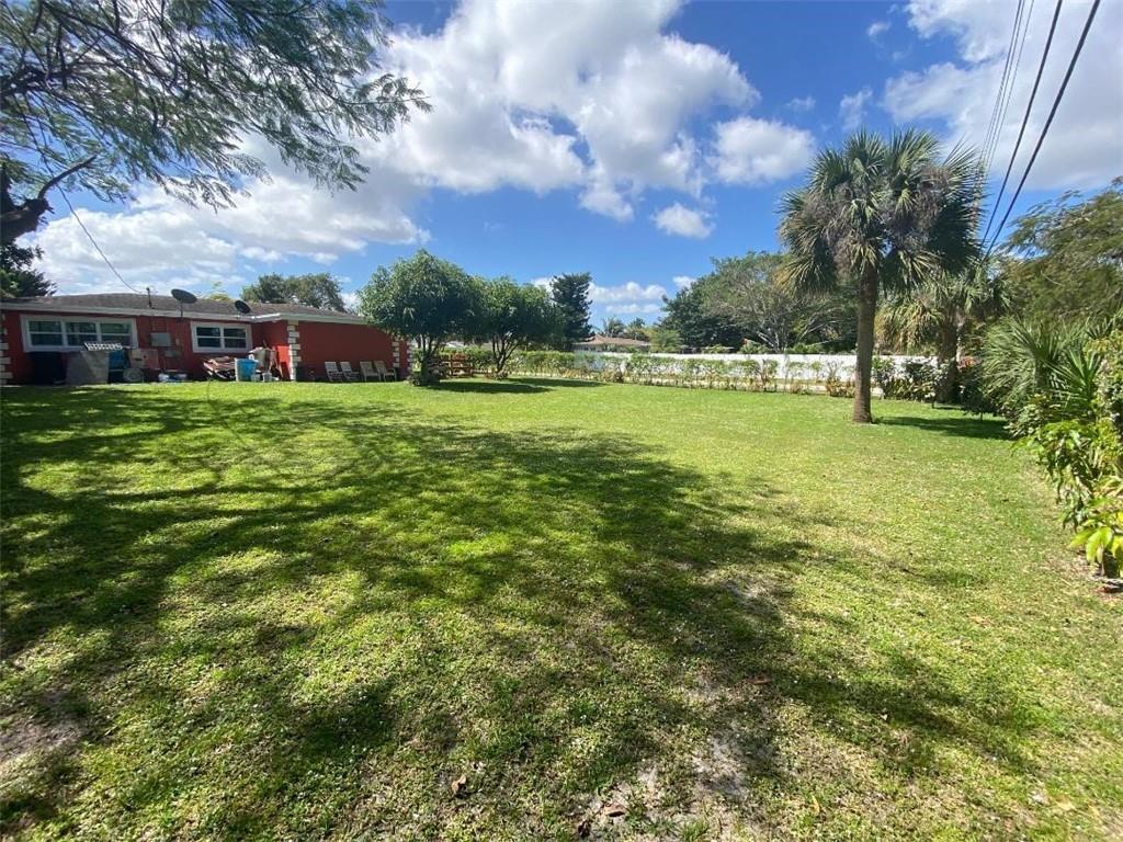 Lloyd Estates Add Corr - Residential