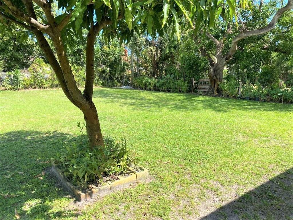 Lloyd Estates Add Corr - Residential