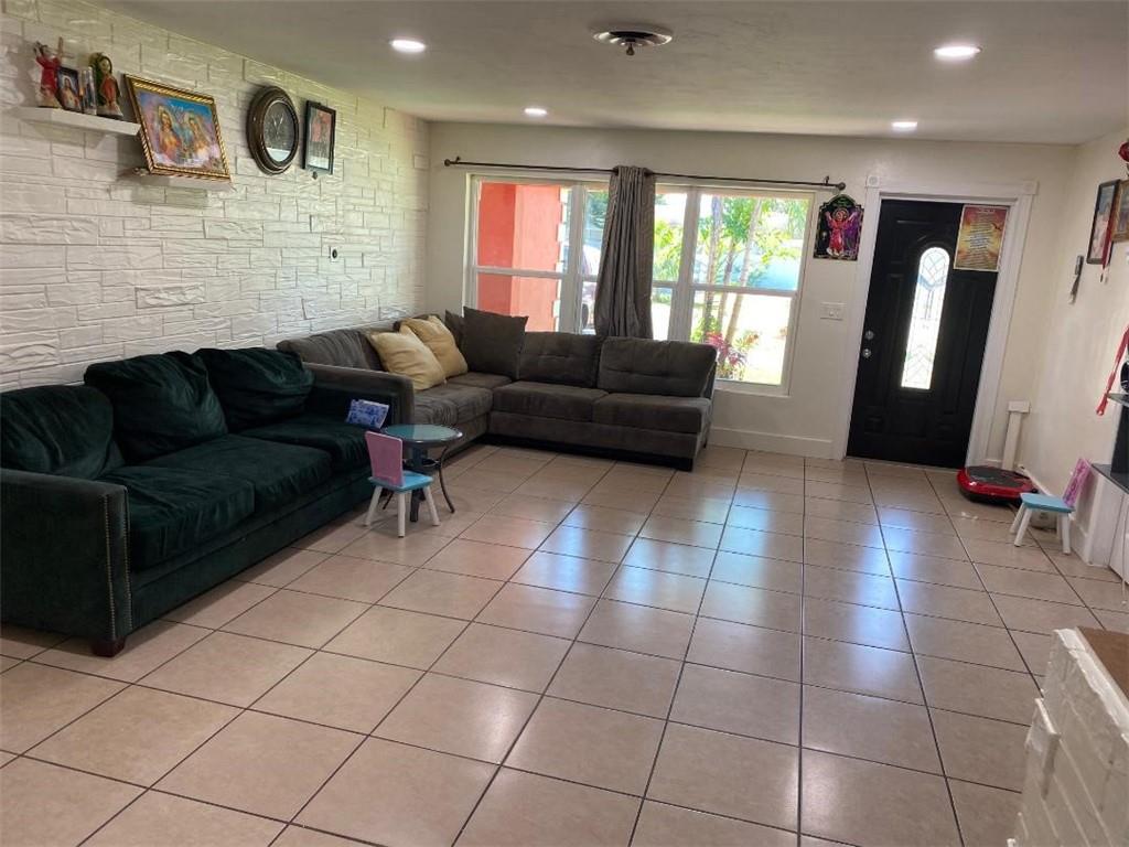 Lloyd Estates Add Corr - Residential