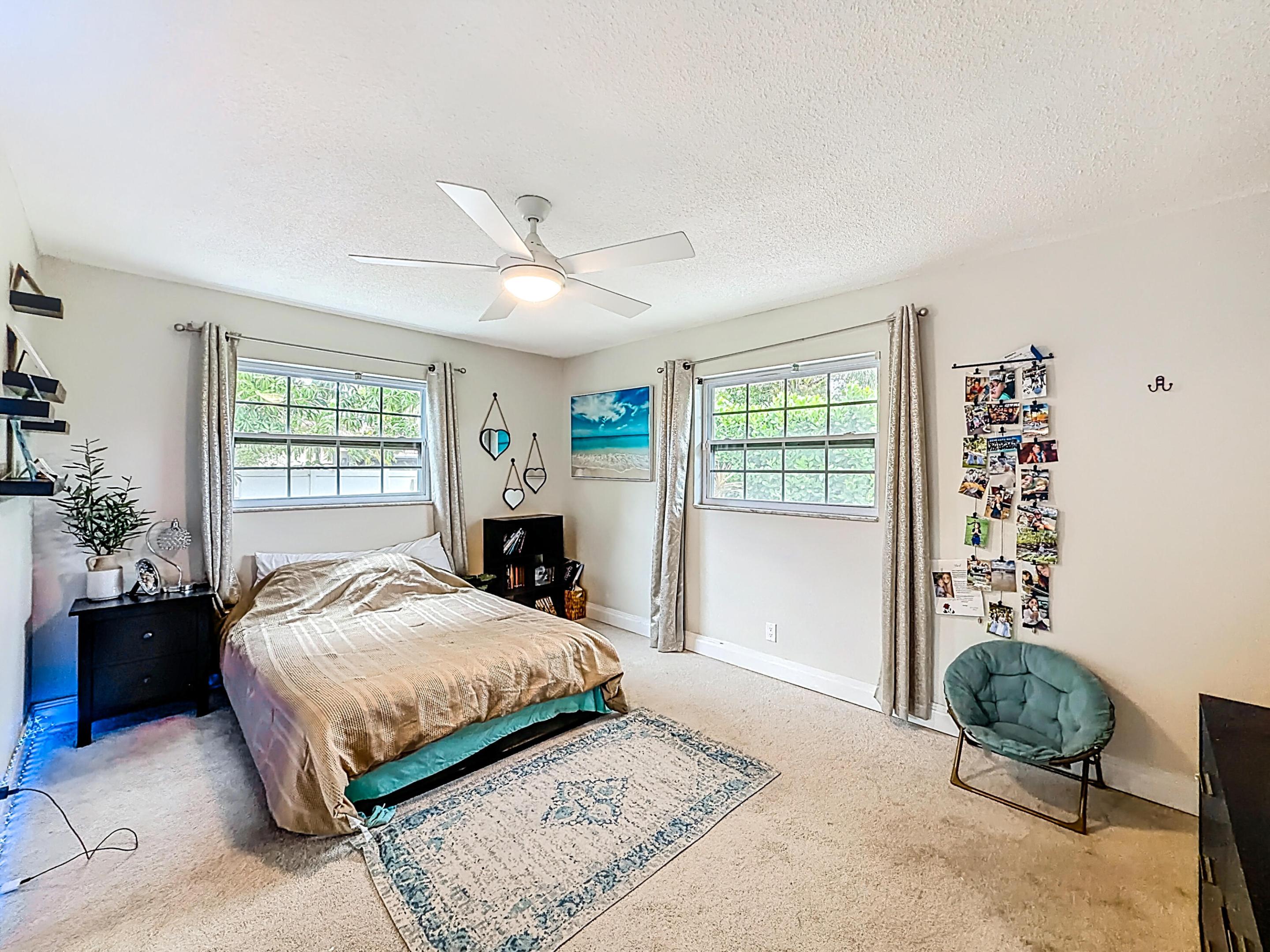 CORAL SPRINGS LAKES - Residential