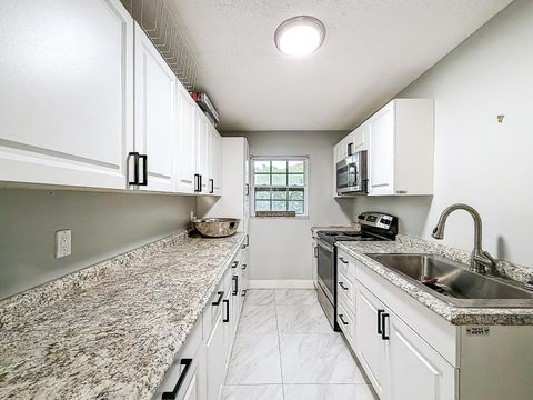 Tiny photo for 9990 NW 38th Street, Coral Springs, FL 33065 (MLS # B26009578)