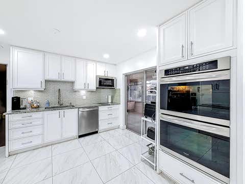 Tiny photo for 9990 NW 38th Street, Coral Springs, FL 33065 (MLS # B26009578)