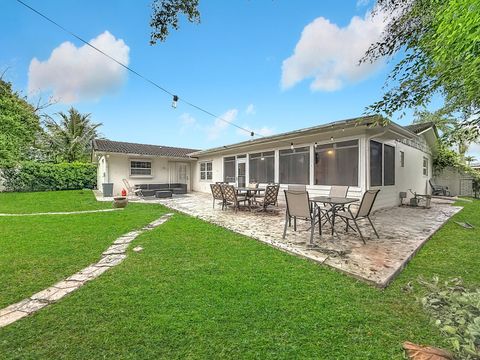 Tiny photo for 9990 NW 38th Street, Coral Springs, FL 33065 (MLS # B26009578)