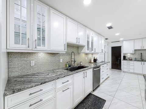 Tiny photo for 9990 NW 38th Street, Coral Springs, FL 33065 (MLS # B26009578)
