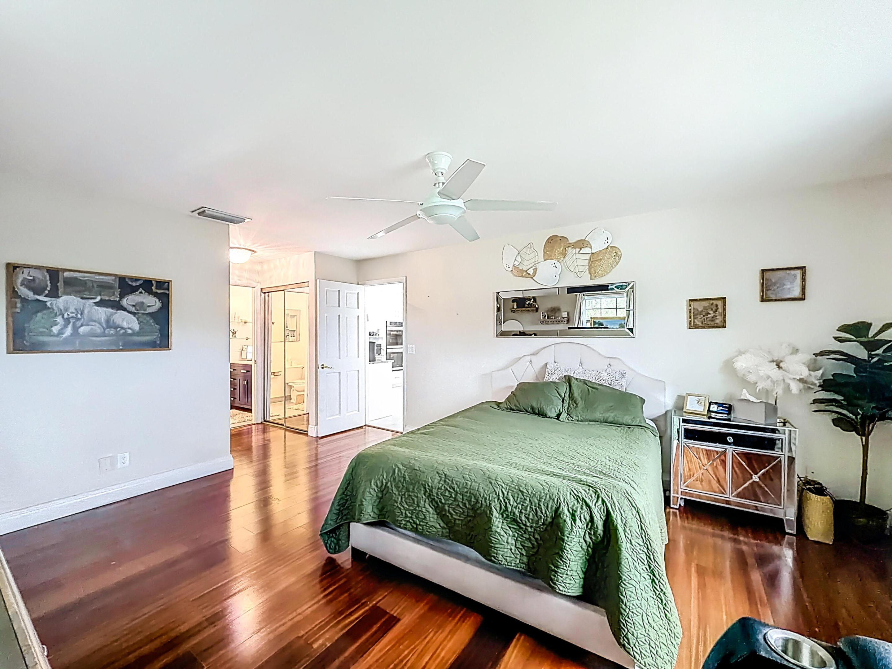 CORAL SPRINGS LAKES - Residential