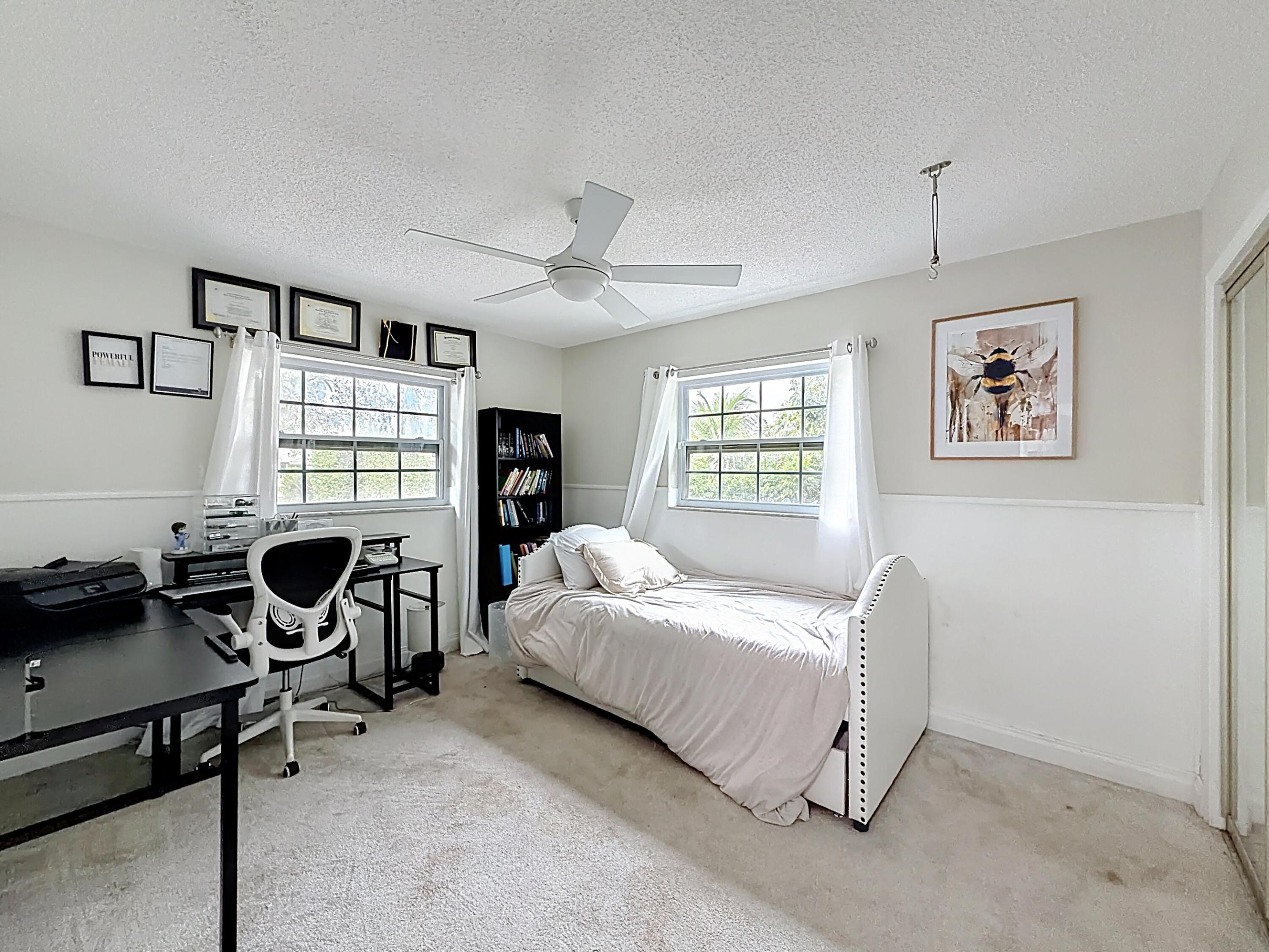 CORAL SPRINGS LAKES - Residential