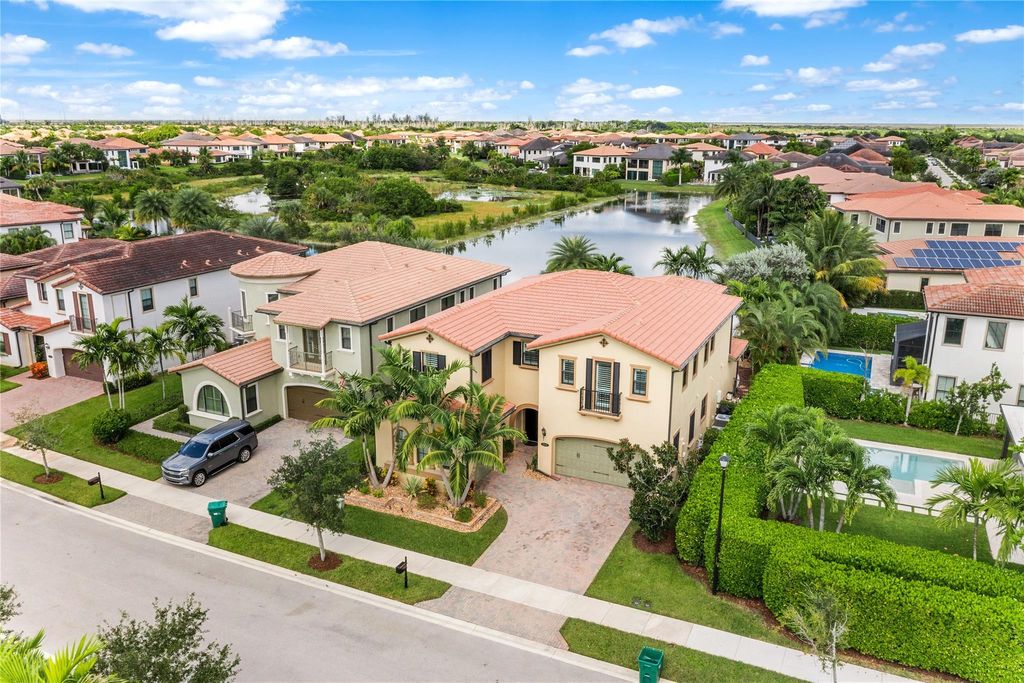 Photo of 11315 E Watercrest Cir, Parkland, FL 33076 (MLS # F10533179)