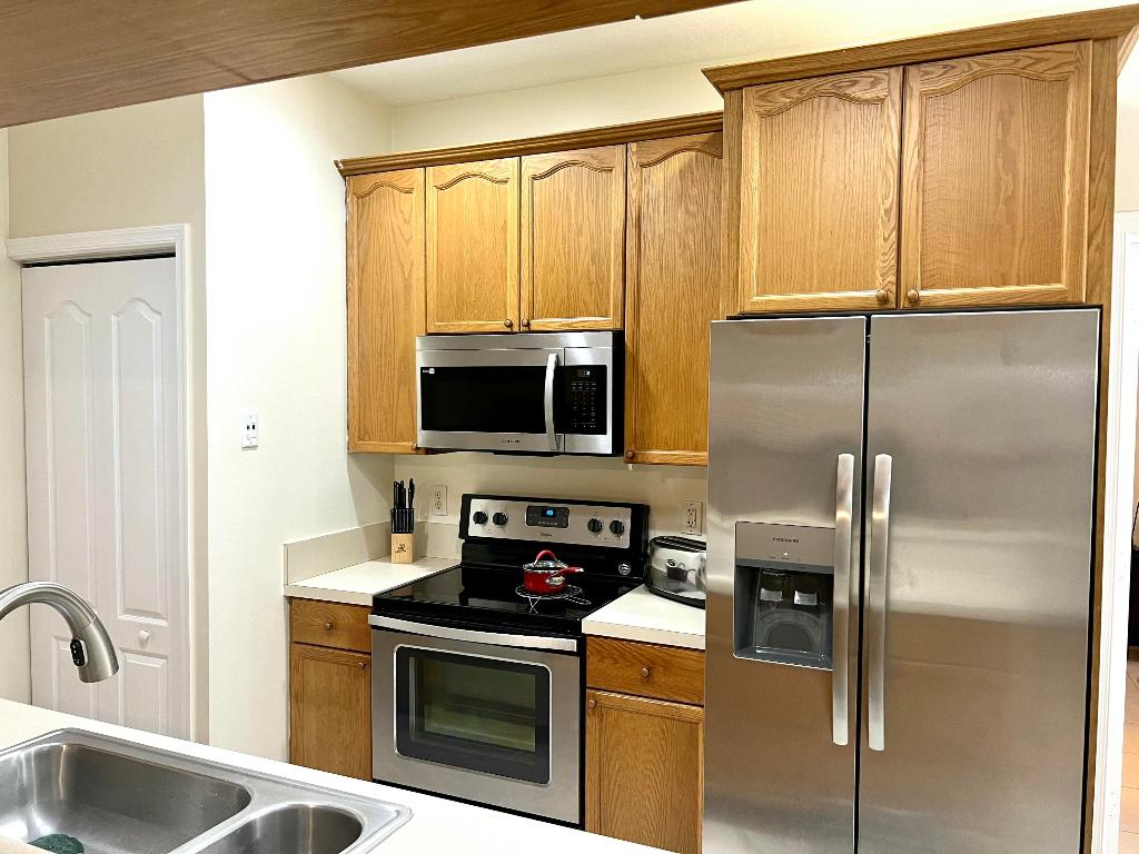 STURBRIDGE VILLAGE - Residential Lease