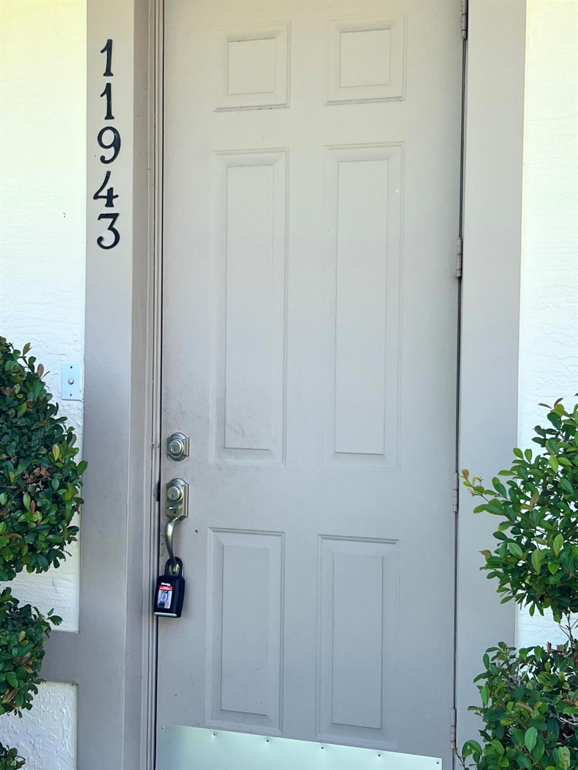 STURBRIDGE VILLAGE - Residential Lease