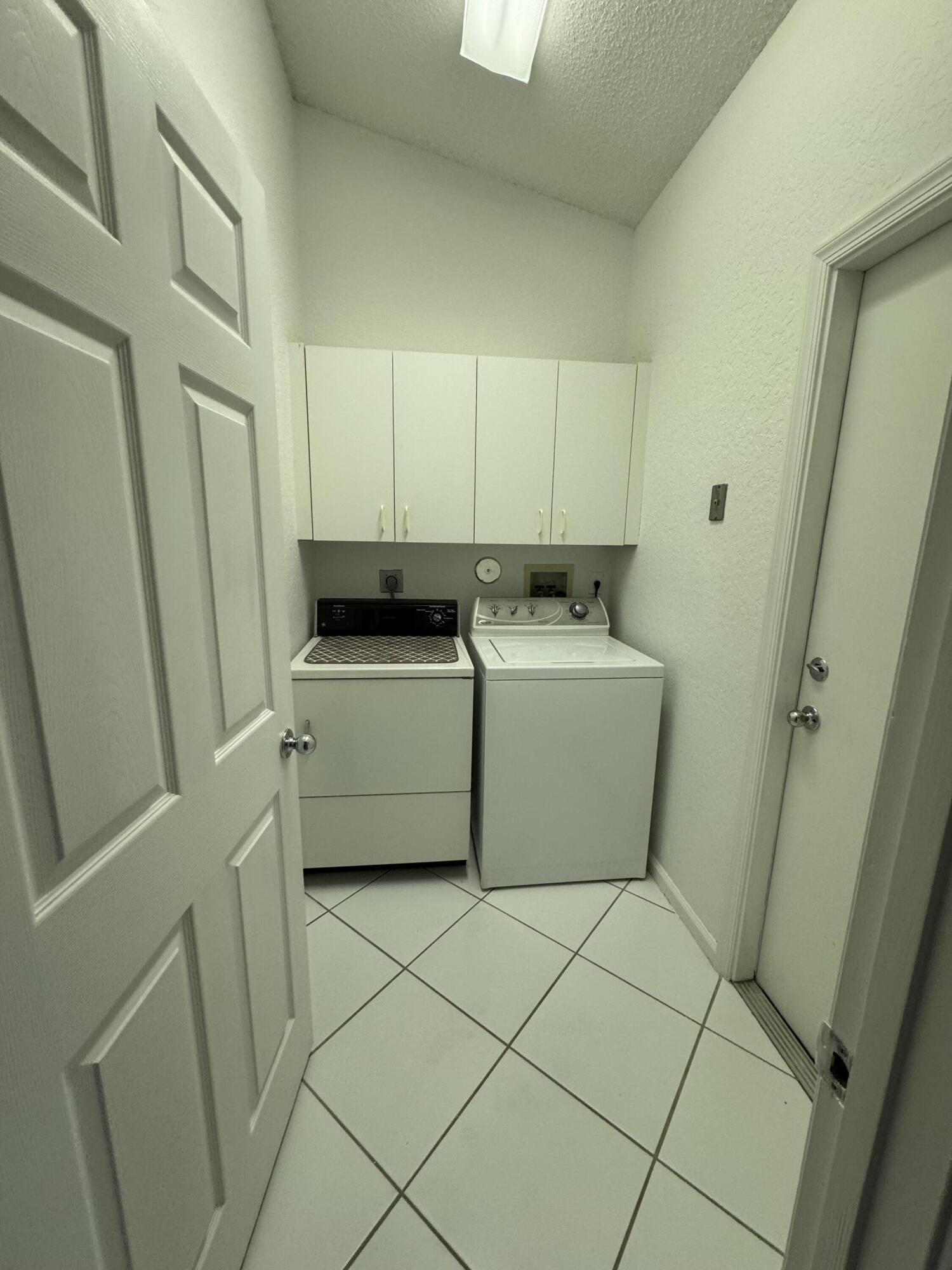 GREENSPOINTE CONDO - Residential