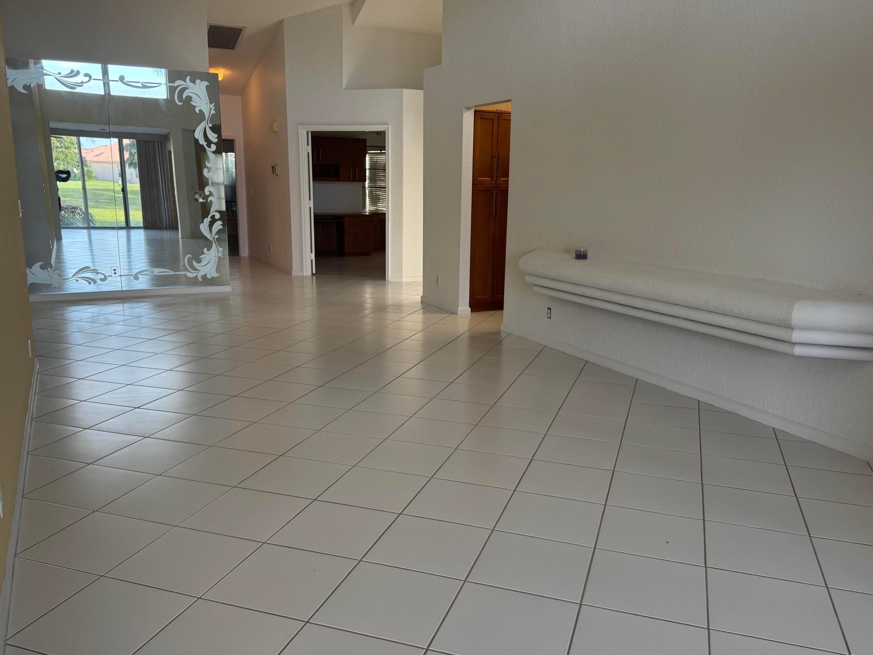 GREENSPOINTE CONDO - Residential