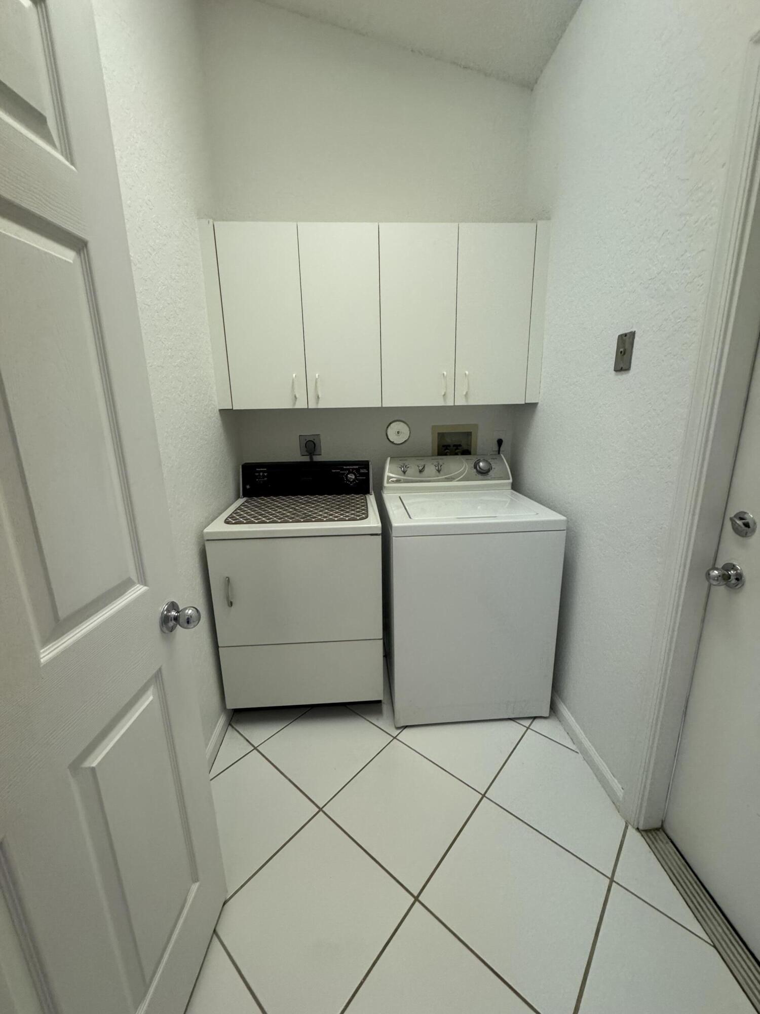 GREENSPOINTE CONDO - Residential