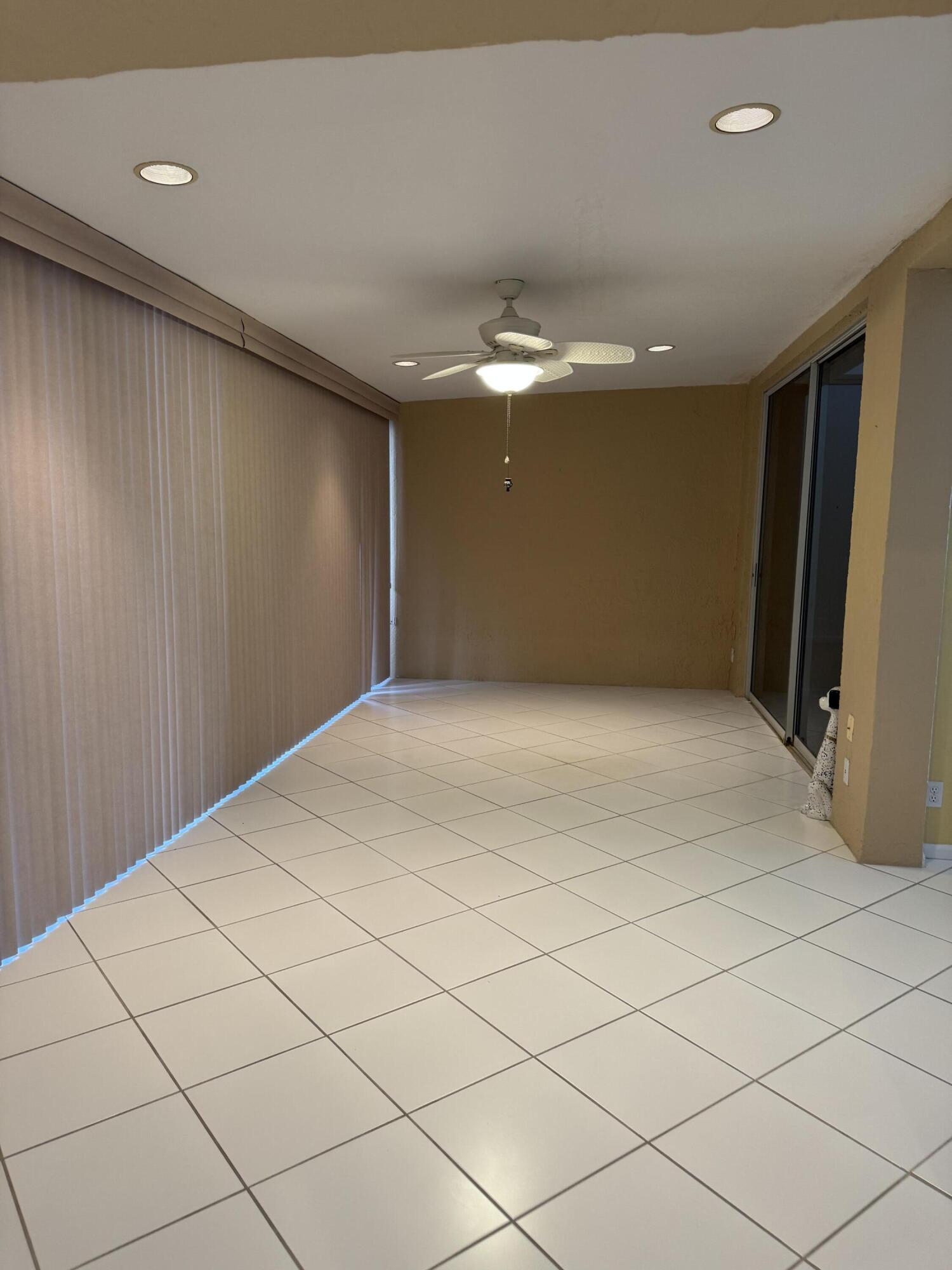 GREENSPOINTE CONDO - Residential