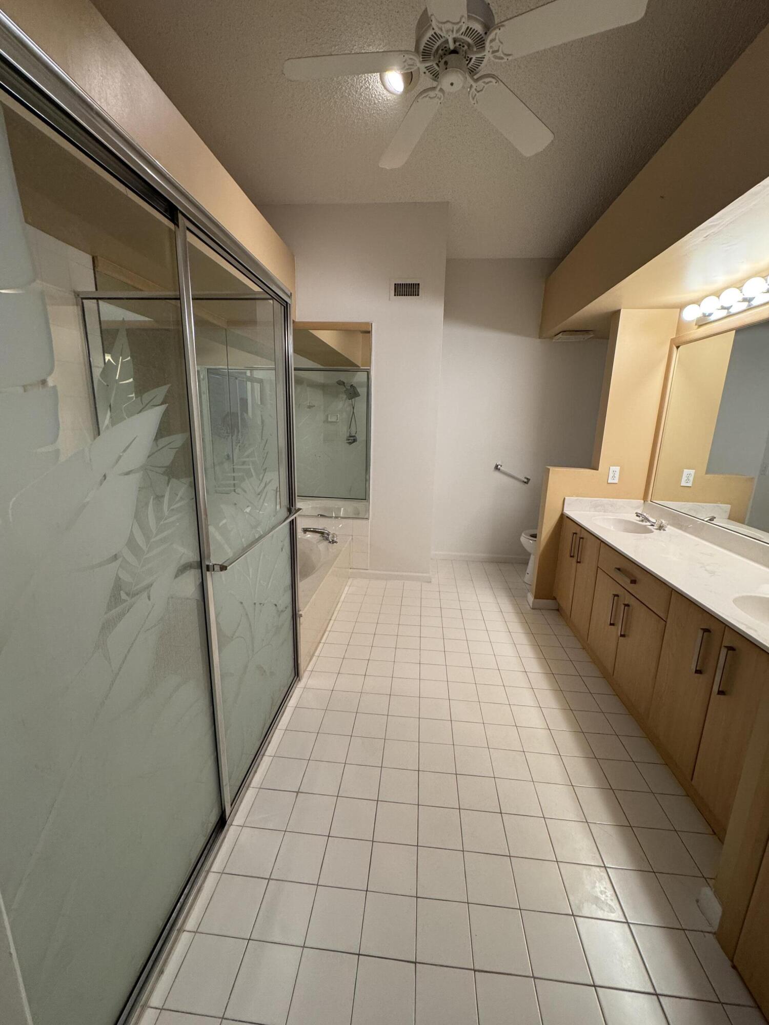 GREENSPOINTE CONDO - Residential