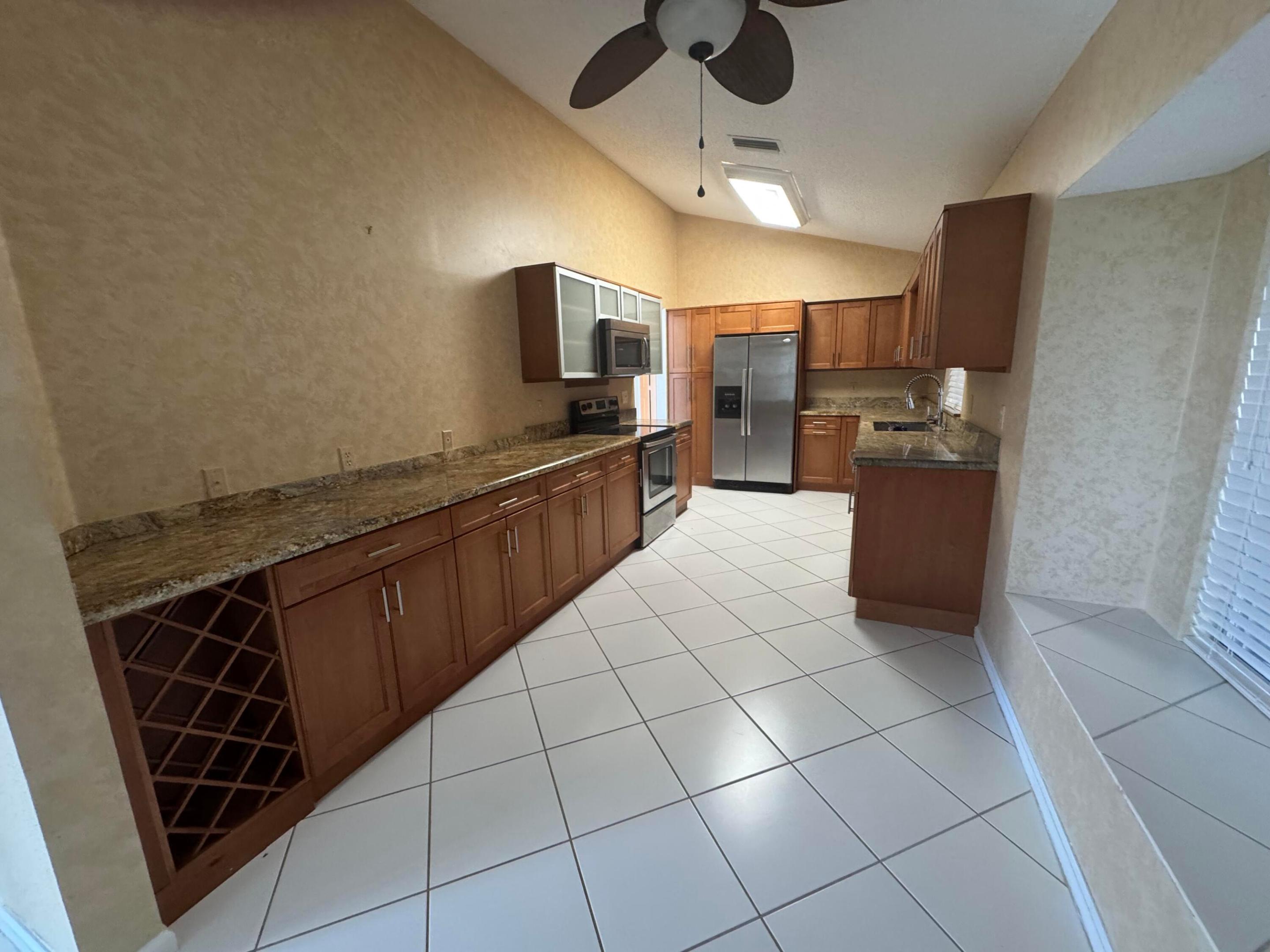 GREENSPOINTE CONDO - Residential