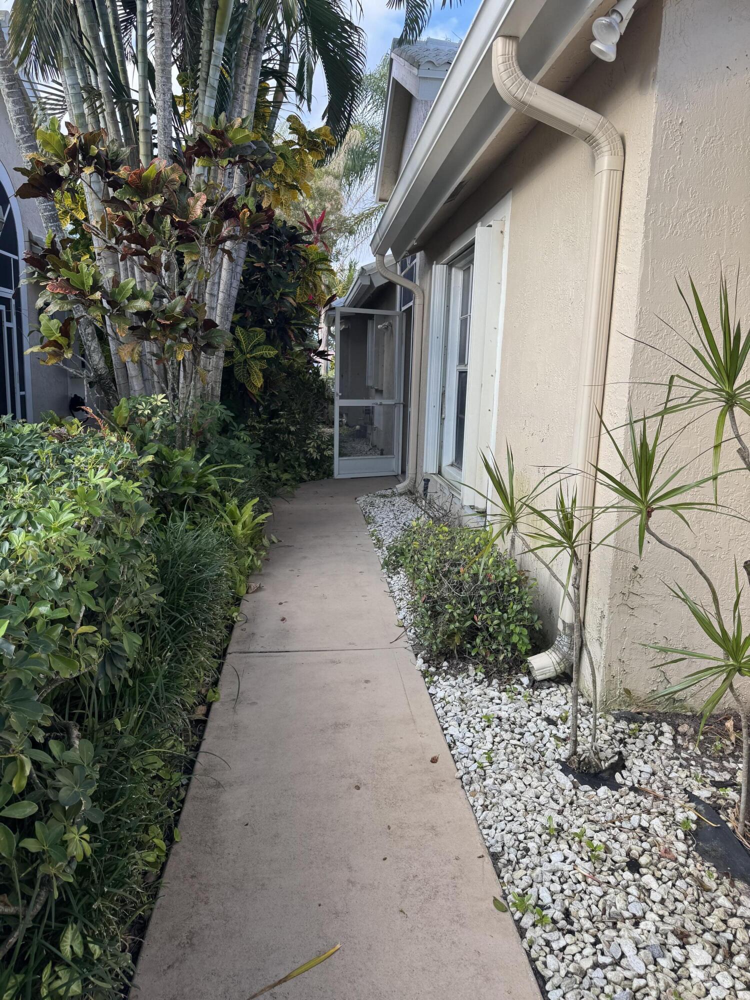 GREENSPOINTE CONDO - Residential