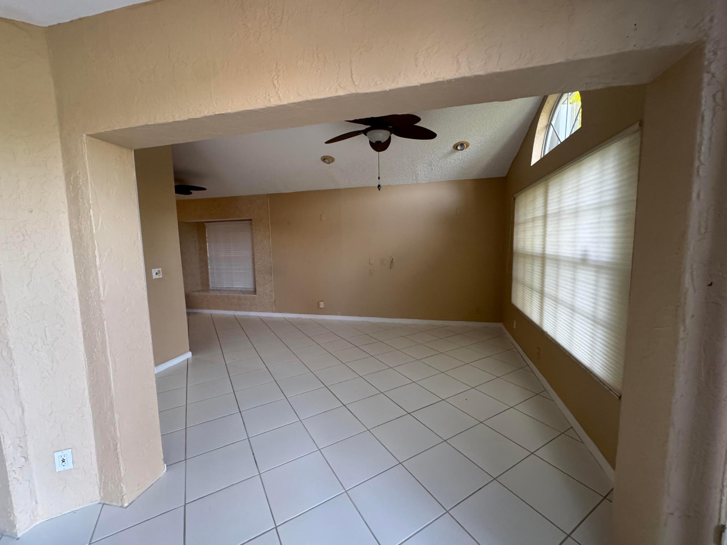 GREENSPOINTE CONDO - Residential