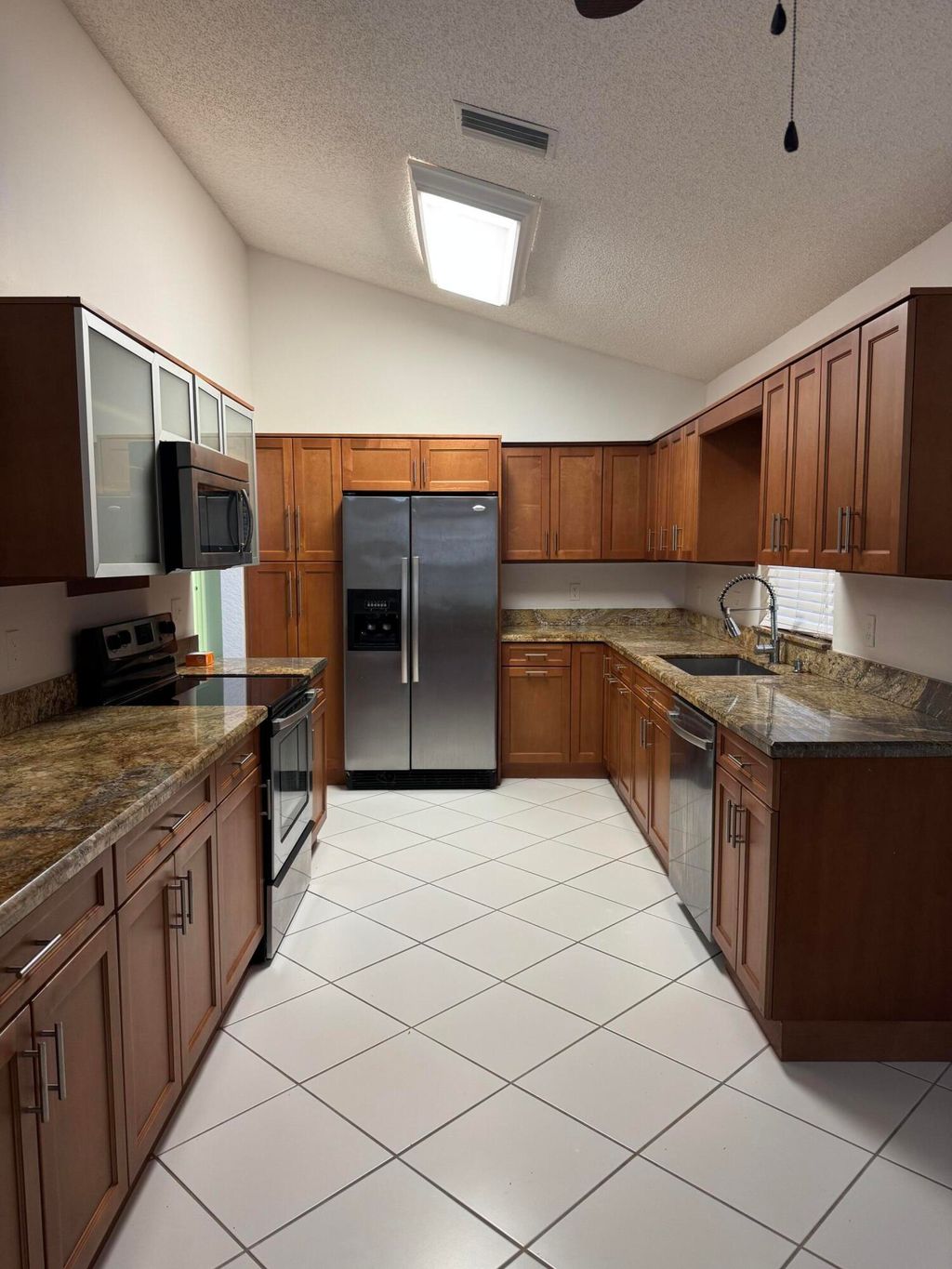 Photo of 6113 Greenspointe Drive #10, Boynton Beach, FL 33437 (MLS # B26019108)