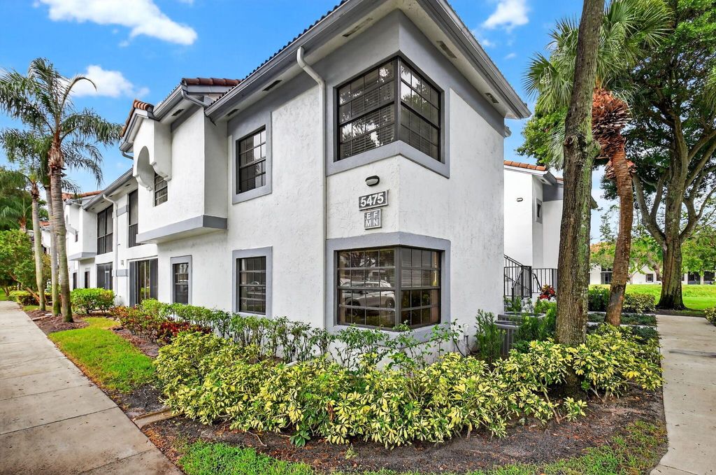 Photo of 5475 Verona Drive #F, Boynton Beach, FL 33437 (MLS # R11110699)