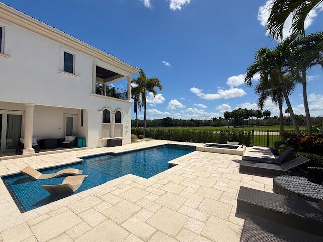 OLD PALM 2 - Residential
